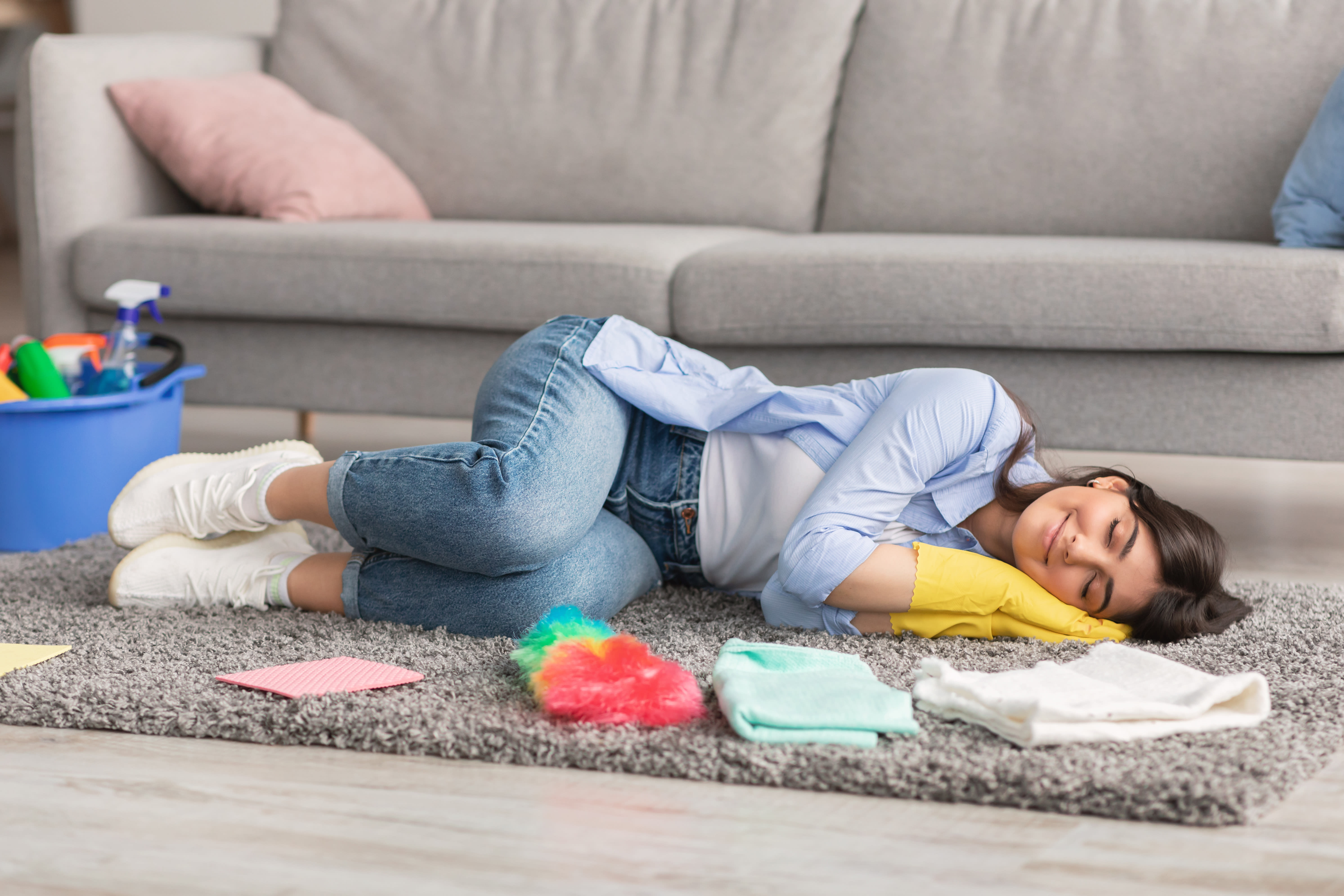 How to get gum out of carpet in Farr West, UT