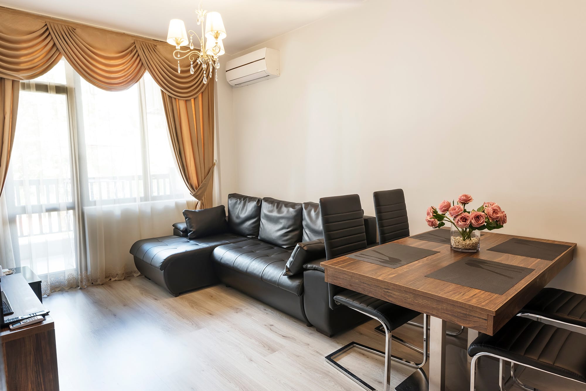 How Vinyl Flooring Has Evolved: A Modern Buyer’s Guide