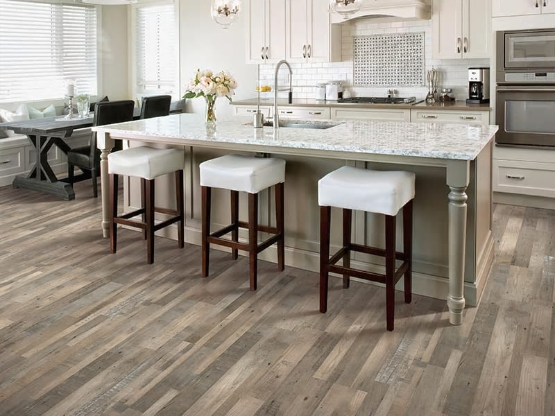 Exploring the Latest Laminate Flooring Trends in Lenexa, Kansas