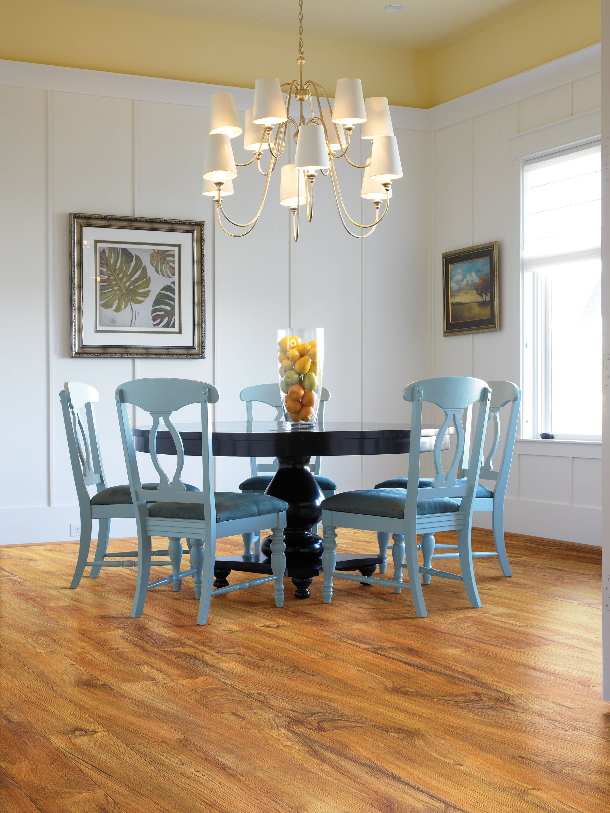 What are the differences between laminate and vinyl flooring?