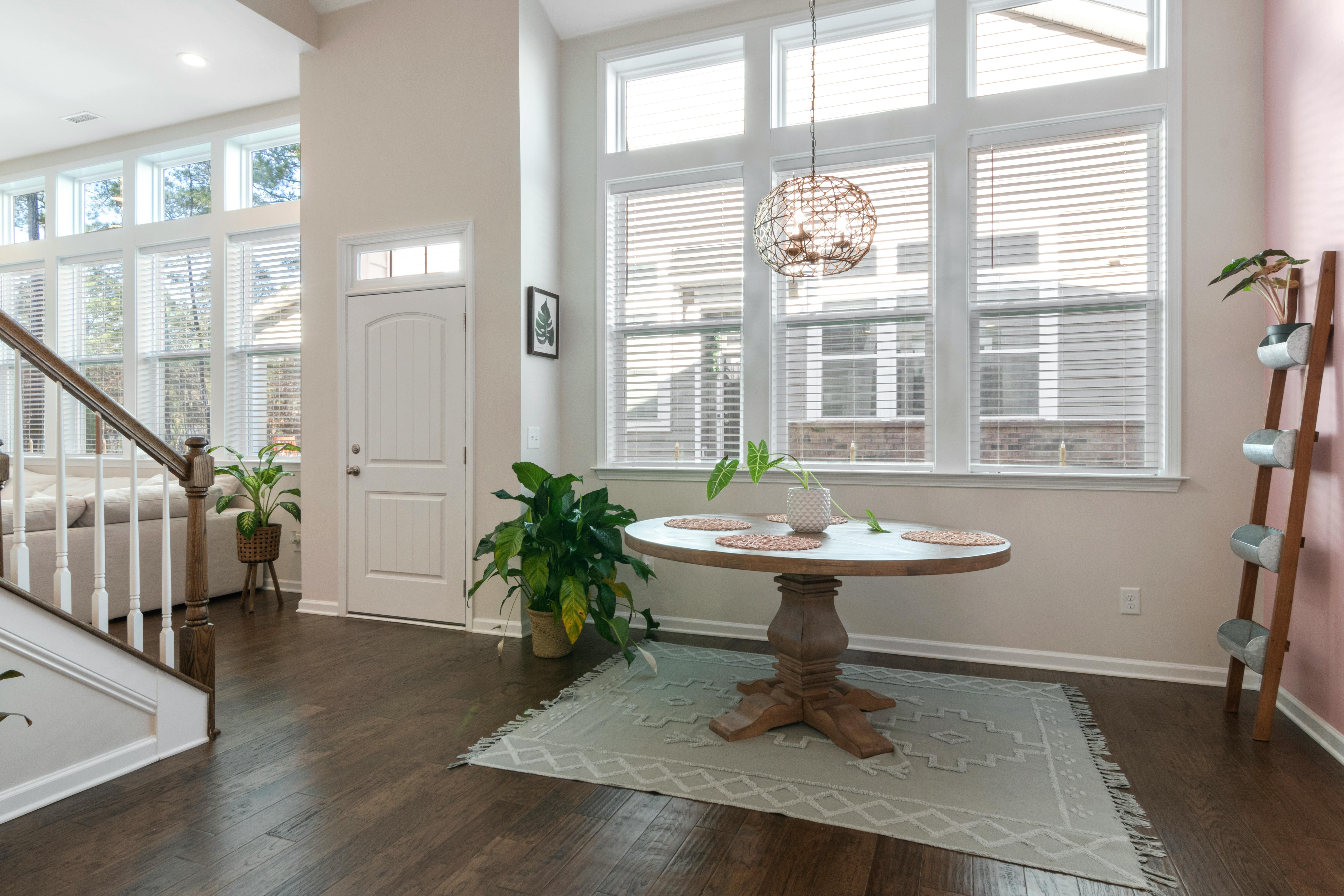 Comparing Luxury Vinyl Plank vs. Luxury Vinyl Tile: Which Is Right for You?