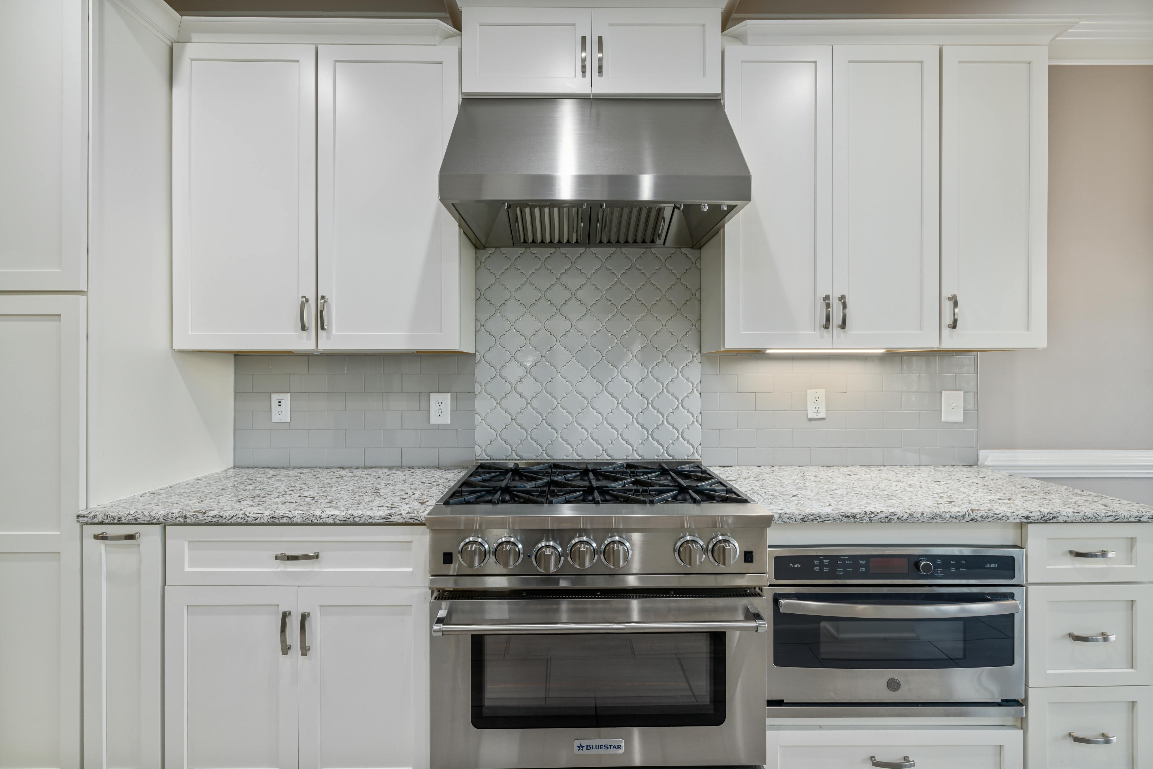 Kitchen Backsplash in Rainier, OR