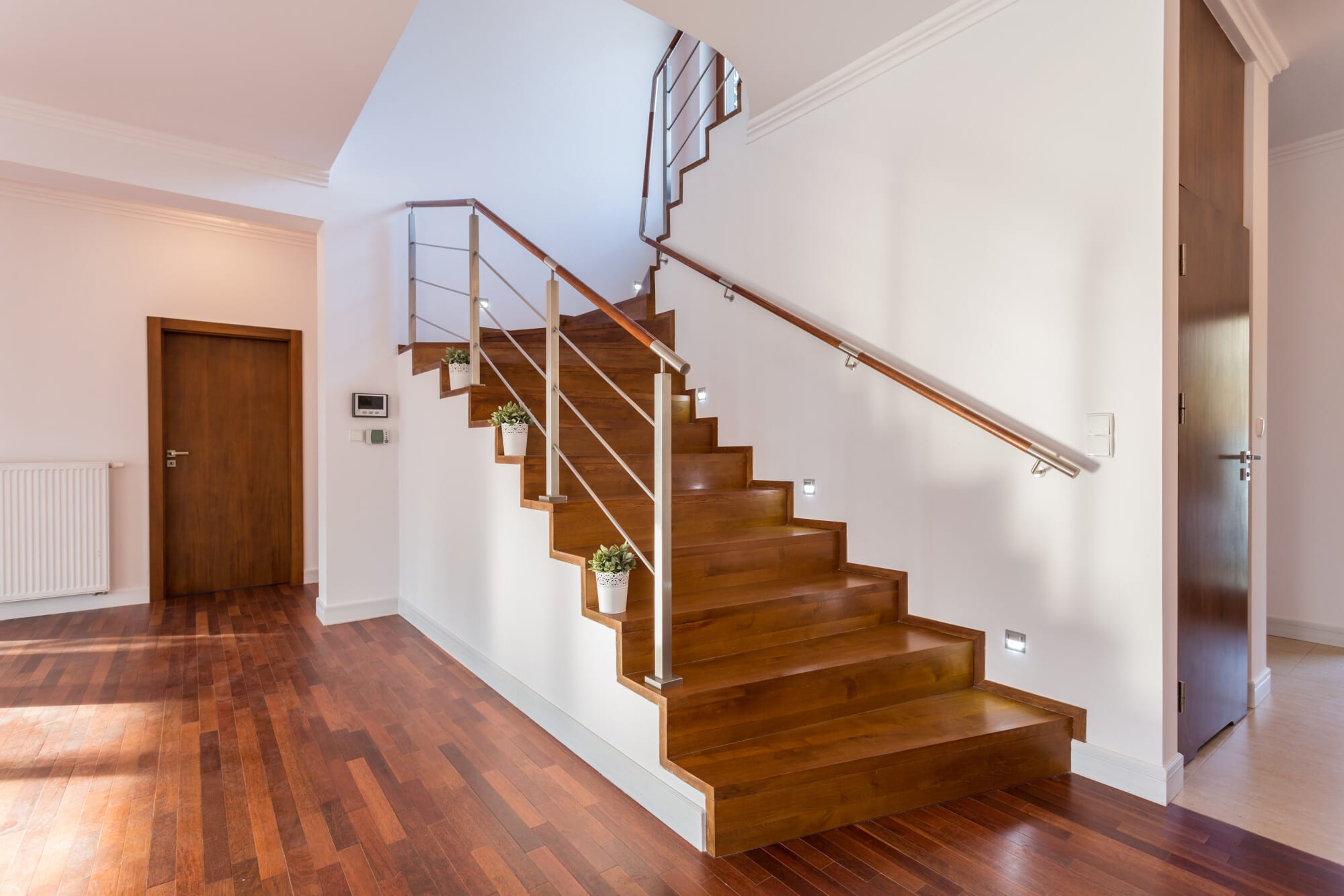 installing hardwood on stairs