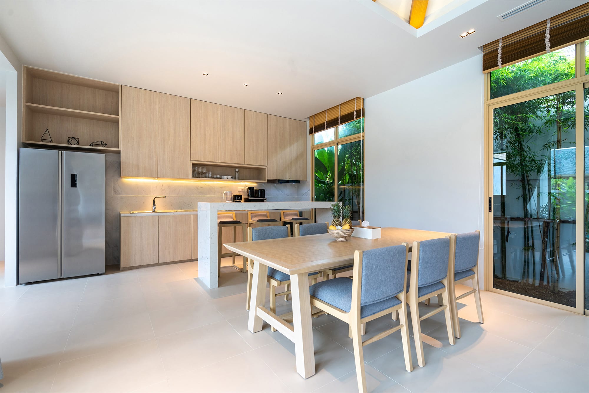 The Kitchen Lighting Guide for Northern Neck Homes: From Pendants to Chandeliers