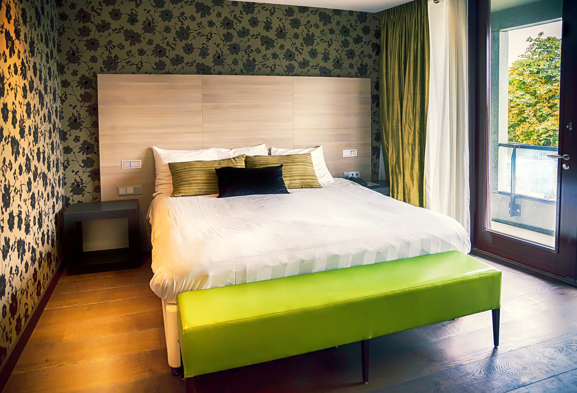 Top 5 Mistakes People Make When Buying New Floors (and How to Avoid Them)