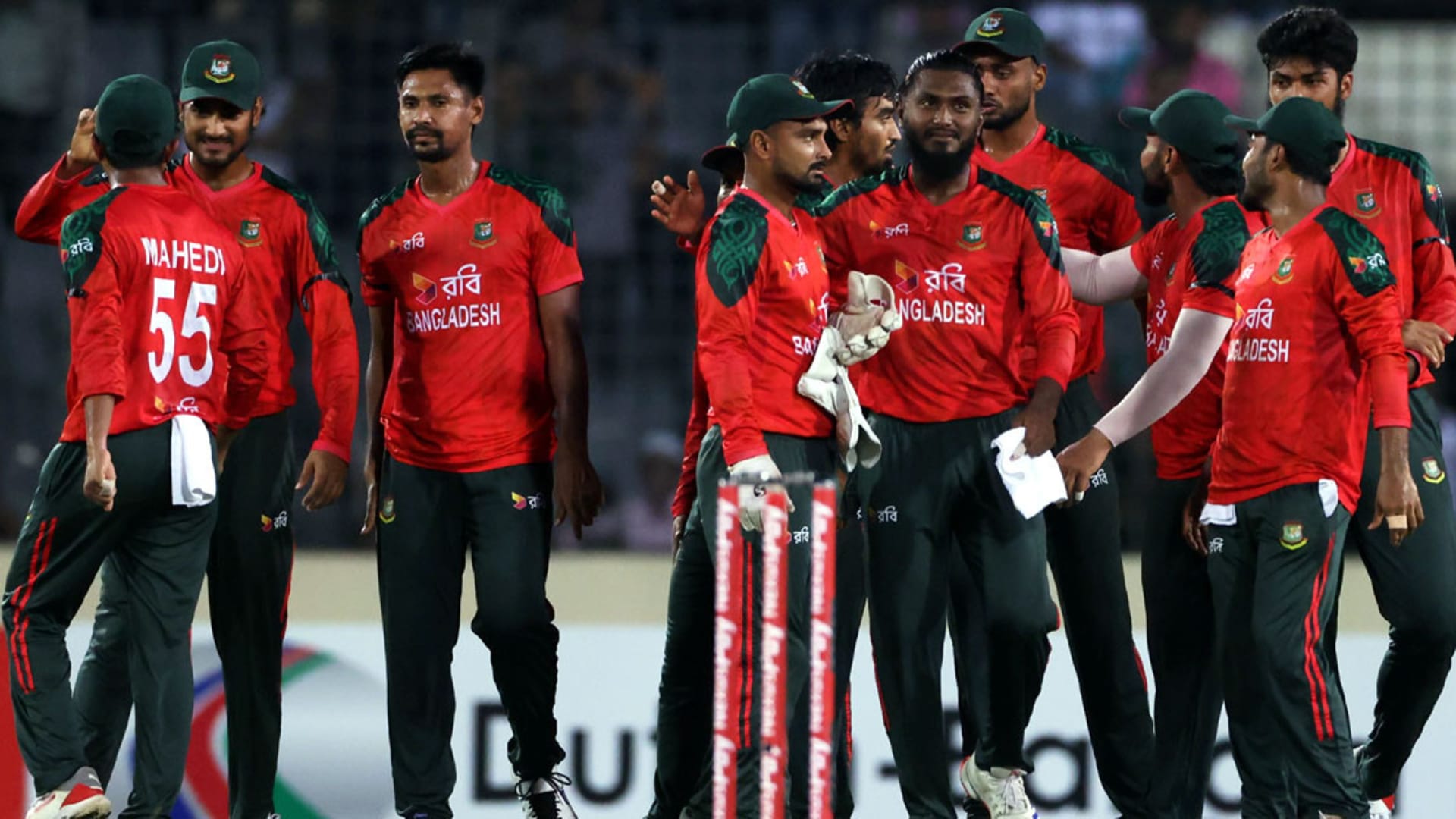 Bangladesh beat Pakistan by 8-runs to clinch series