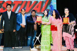 Anwar Hossain Receives International Honor in New York