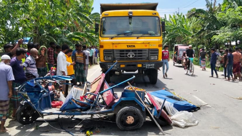 Road accidents kill three in Kurigram, Narsingdi