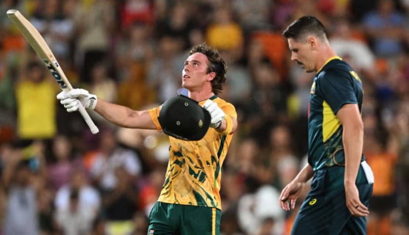 ‘Baby AB’ Brevis blasts record-breaking 125 in Darwin