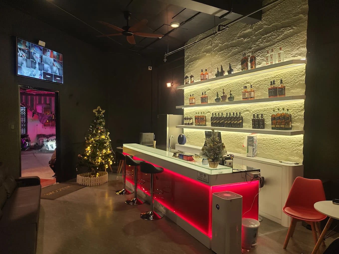 하노이 더레드 (THE RED) 가라오케