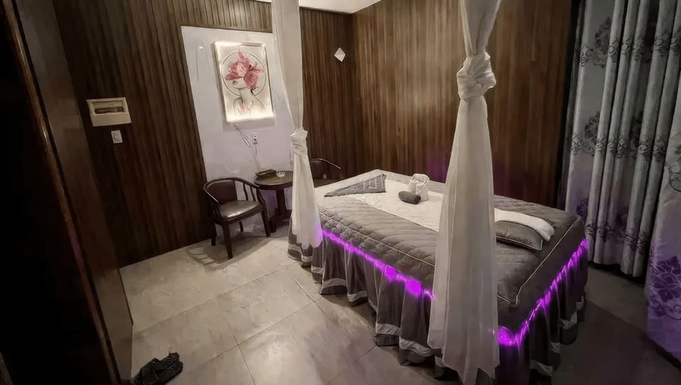 문라이트 마사지 (Massage Moonlight)