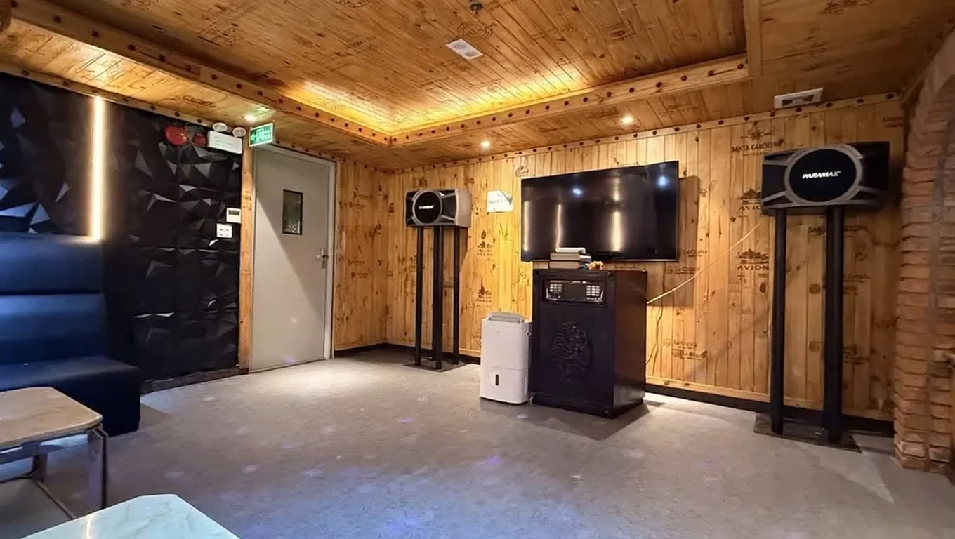 다낭 에덴 가라오케