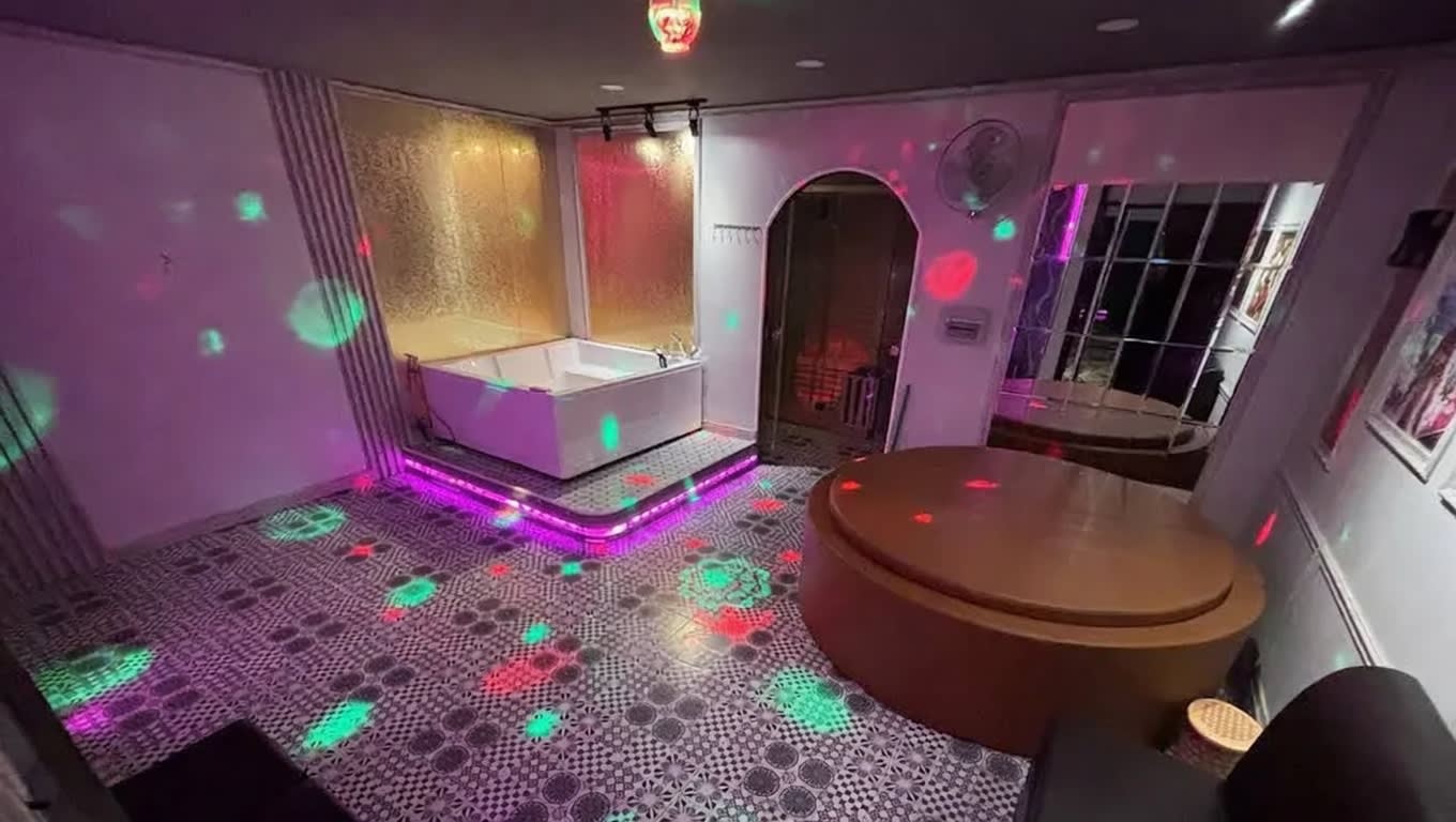 풍월각 마사지 (Massage Phong Nguyệt Cát)