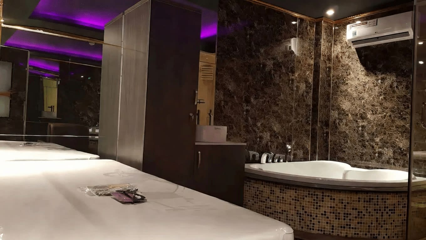 스타킹 마사지 (STARKING MASSAGE)