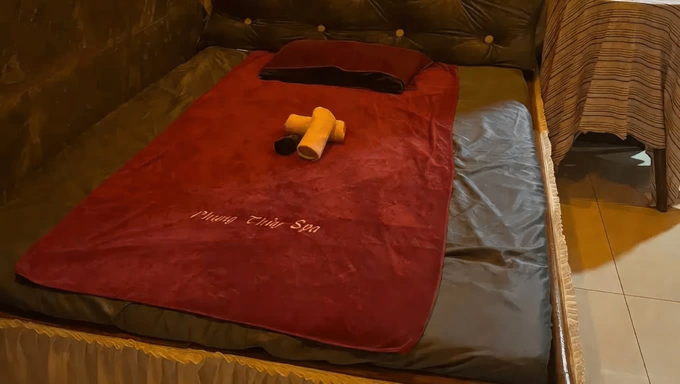 풍투이 스파 (Massage Phụng Thủy)