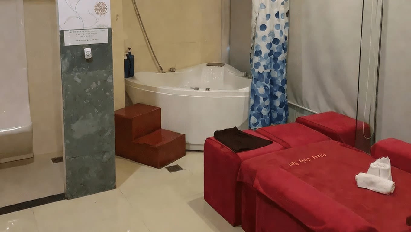 풍투이 스파 (Massage Phụng Thủy)