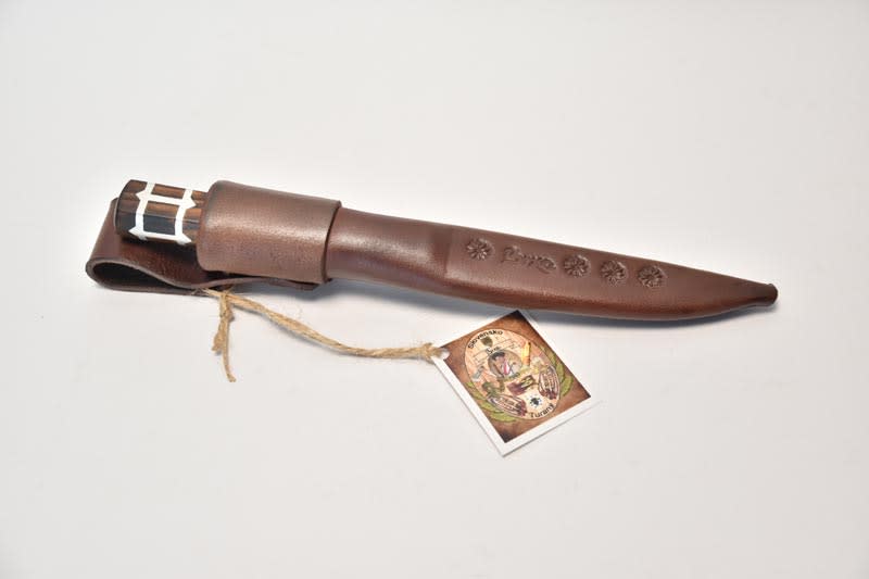 Tradičný nôž stredný, dĺžka čepele: 12cm, farba: hnedá + kožené puzdro 2