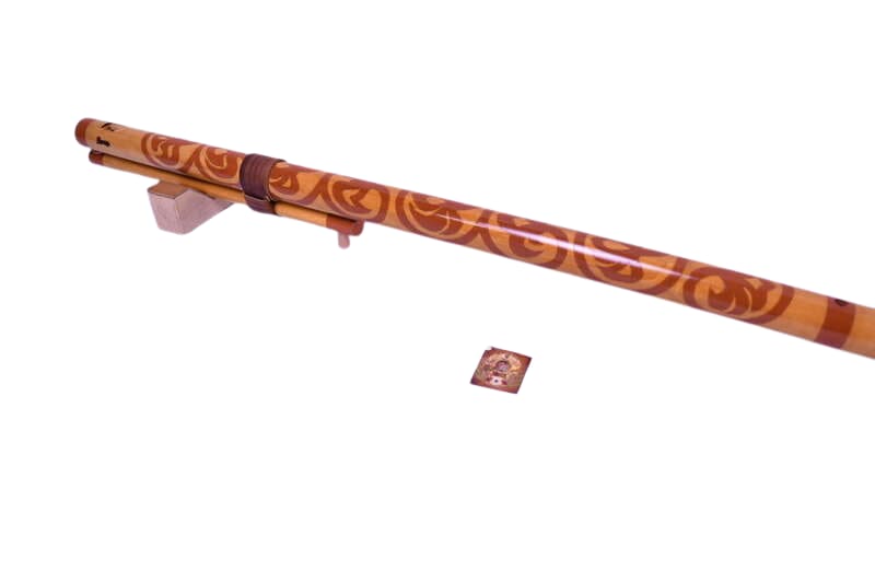 Fujara "E", dĺžka: 100-105cm, vŕtanie: Ø22, zdobenie: Ornamentový lesk 3
