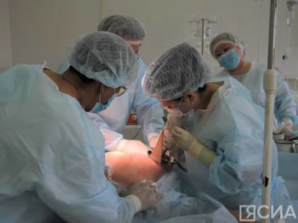 Фото и видео: врачи показали, как в ожоговом центре проводят пересадку кожи