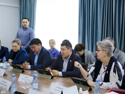 Девятая внеочередная сессия Якутской городской Думы