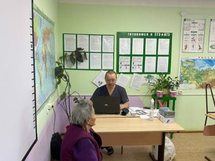 В Усть-Янском районе работают две бригады летающих врачей