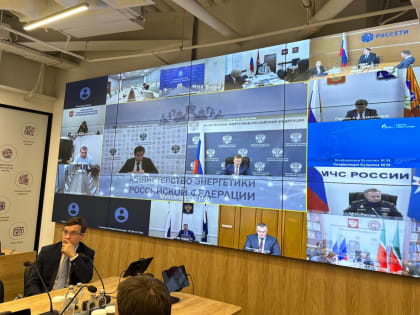 Айсен Николаев провел итоговое заседание комиссии Госсовета РФ по направлению «Энергетика»