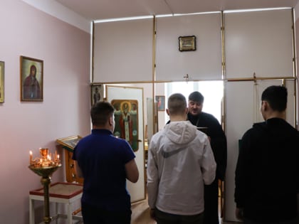 Священнослужитель Якутской Епархии Русской Православной Церкви и ведомственный психолог посетили исправительные учреждения