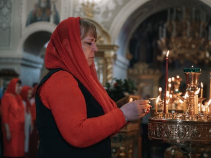 Пасхальное богослужение и крестный ход в г. Удачный