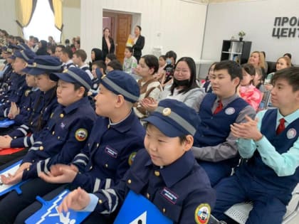 Торжественная линейка открытия Декады к 50-летию образования отрядов  «Юных инспекторов движения»