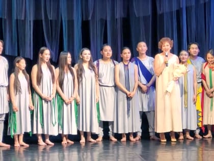 Первый спектакль и посвящение в актеры VI студии якутских щепкинцев