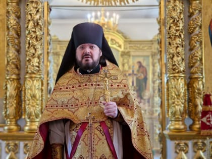 Воскресное богослужение в Преображенском соборе