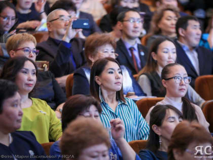 В голосованиях за лучших педагогов-наставников в Якутии приняли участие более 30 тысяч человек