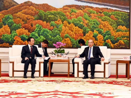 Глава Якутии провел переговоры с руководством китайской провинции Хэйлунцзян