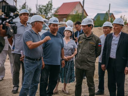 В Усть-Майском районе строят новый больничный комплекс