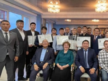 Лучшие студенты транспортных колледжей получили именные стипендии Владимира Членова