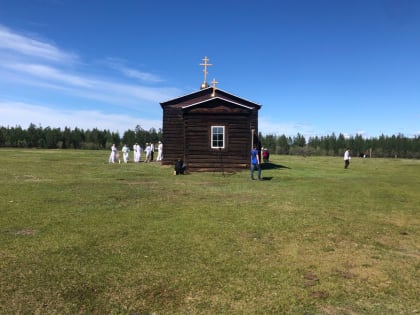 В заполярном селе Столбы освящена старинная часовня