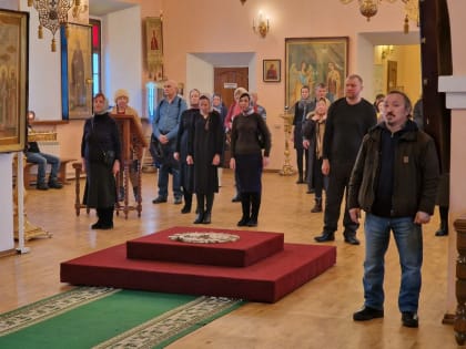 Крестопоклонное воскресенье в Преображенском соборе