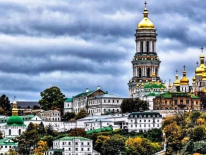 Святейший Патриарх о попытках изгнания верующих из Киево-Печерской лавры: «Все, кто прилагают руку к этому беззаконию, делают себя наследниками богоборцев!»