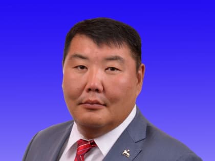 Топ-5 самых популярных депутатов Ил Тумэн