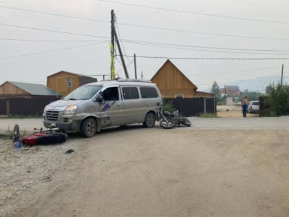 В Якутске два подростка попали в ДТП на мотоциклах