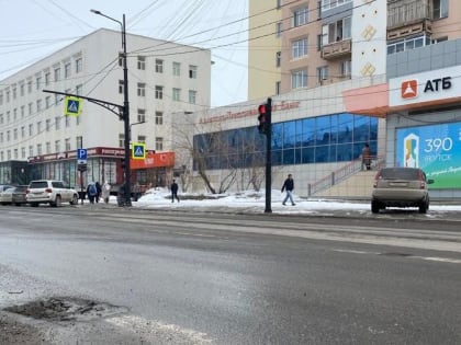 Дефекты нового асфальта пр. Ленина устранят летом