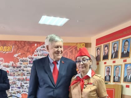 Коммунисты Якутии отметили 153-ю годовщину  со дня рождения В.И. Ленина