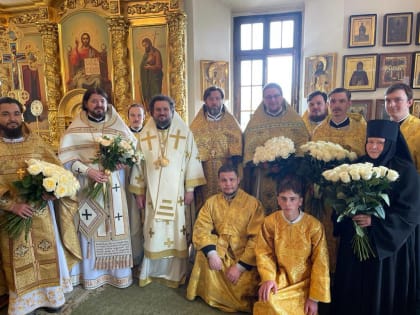 Годовщину архиерейской хиротонии архиепископа Романа молитвенно отметили в кафедральном соборе