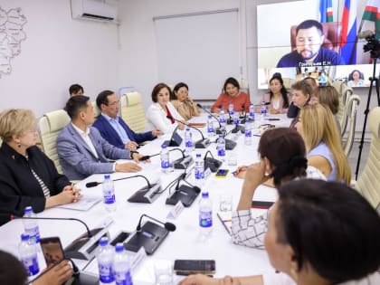 Айсен Николаев обсудил с предпринимателями актуальные вопросы развития бизнеса в Якутии