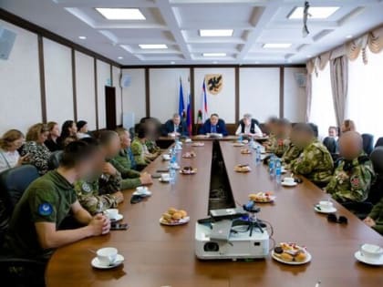 В Якутской городской Думе прошла встреча с участниками спецоперации