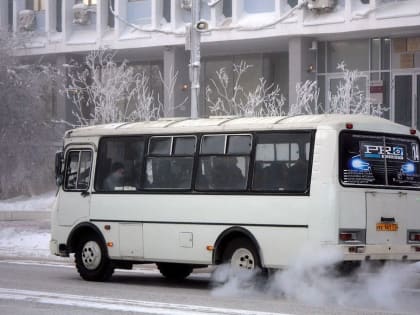 В Якутске пассажиру автобуса ампутировали палец по вине водителя?