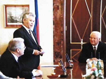 Борьба за алмазы: гражданский подвиг президента М.Е. Николаева