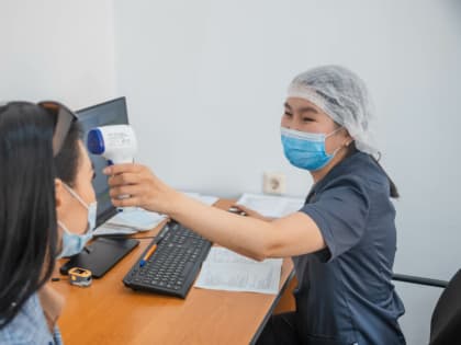 98 новых случаев коронавируса выявлено за день в Якутии