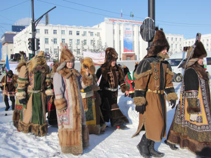 В Якутске состоялся парад народных мастеров — большой фоторепортаж