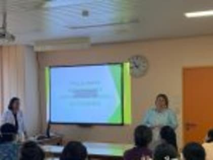 В Перинатальном центре работает школа матерей недоношенных детей